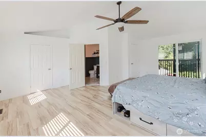 70 Tahuyeh Drive W, Bremerton, WA 98312 - Photo 22
