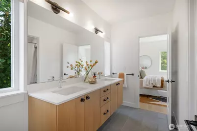 8530 13th Avenue NW #B, Seattle, WA 98117 - Photo 18