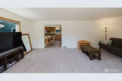 143 Dora Avenue, Bremerton, WA 98312 - Photo 2
