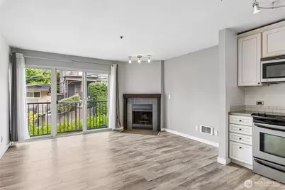 511 E Roy St #213, Seattle, WA 98102 - Photo 4