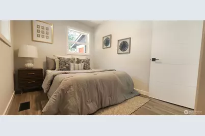 323 SW 108th Street, Seattle, WA 98146 - Photo 8