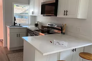 323 SW 108th St, Seattle, WA 98146 - Photo 6