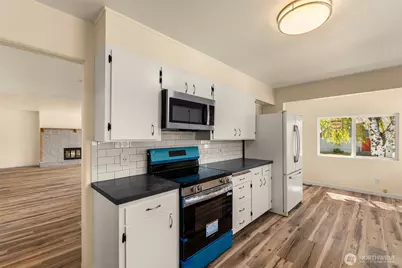 845 N Devon Ave, East Wenatchee, WA 98802 - Photo 10