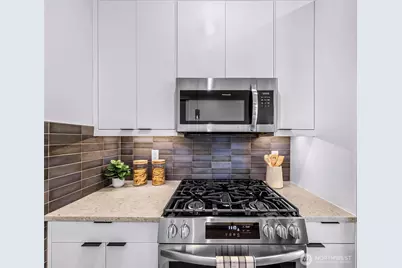 4308 Wallingford Avenue N #C, Seattle, WA 98103 - Photo 12