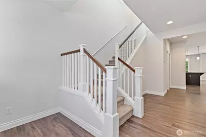8442 NE 203rd Place, Bothell, WA 98011 - Photo 4