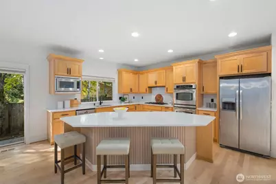 3117 222nd Court SE, Sammamish, WA 98075 - Photo 10
