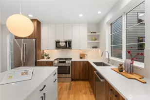 3934 B S Angeline St, Seattle, WA 98118 - Photo 8
