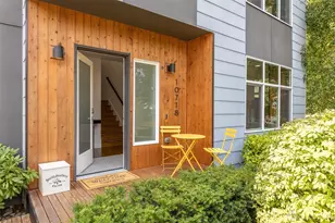 10718 15th Ave NE, Seattle, WA 98125 - Photo 2