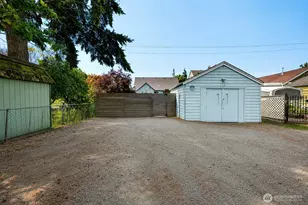 116 M St NE, Auburn, WA 98002 - Photo 16