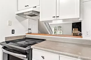 1040 S 320th St, Federal Way, WA 98003 - Photo 4