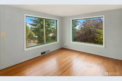 112 NW 44th Street, Seattle, WA 98107 - Photo 8