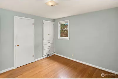 112 NW 44th Street, Seattle, WA 98107 - Photo 16