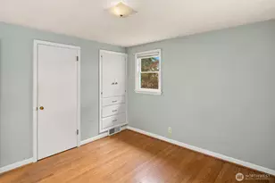 112 NW 44th St, Seattle, WA 98107 - Photo 16