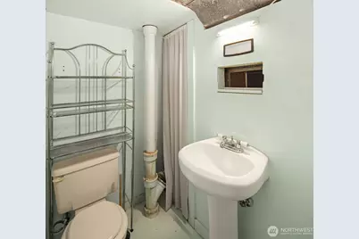 112 NW 44th Street, Seattle, WA 98107 - Photo 20