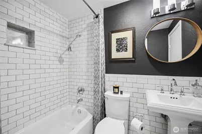 908 Hiawatha Place S #B, Seattle, WA 98144 - Photo 24