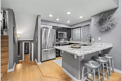 908 Hiawatha Place S #B, Seattle, WA 98144 - Photo 6