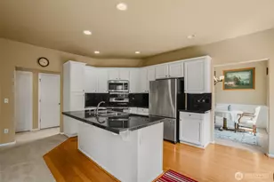 3857 Tribute Cir E, Fife, WA 98424 - Photo 6