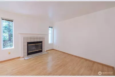 5010 168th Street SW #E, Lynnwood, WA 98037 - Photo 14