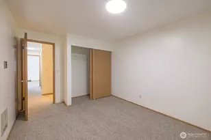 5010 168th St SW, Lynnwood, WA 98037 - Photo 22