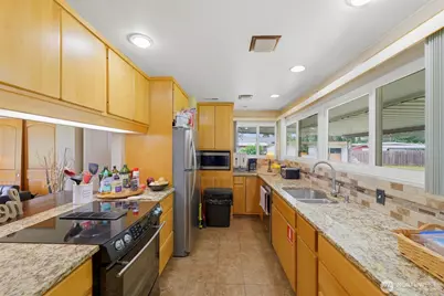 3707 128th Street E, Tacoma, WA 98446 - Photo 6