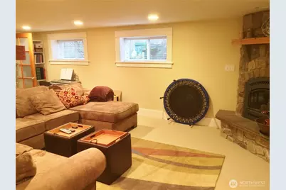 4412 2nd Avenue NE, Seattle, WA 98105 - Photo 22