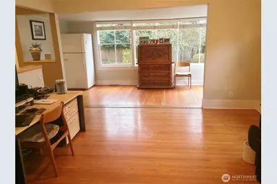 4412 2nd Avenue NE, Seattle, WA 98105 - Photo 6