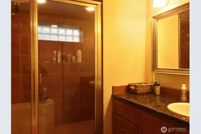 4412 2nd Avenue NE, Seattle, WA 98105 - Photo 24