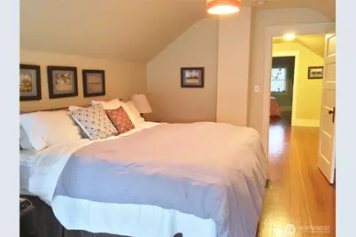 4412 2nd Avenue NE, Seattle, WA 98105 - Photo 16