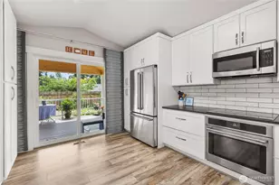 2302 148th St E, Tacoma, WA 98445 - Photo 10