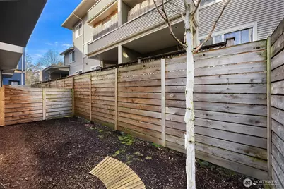 12526 15th Avenue NE #D, Seattle, WA 98125 - Photo 28