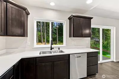 18042 Highland Court SE, Yelm, WA 98597 - Photo 16