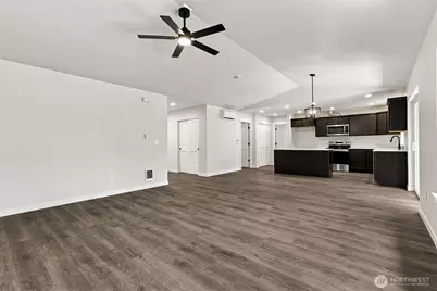 18042 Highland Court SE, Yelm, WA 98597 - Photo 10