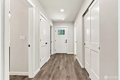 18042 Highland Court SE, Yelm, WA 98597 - Photo 4