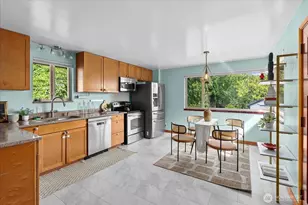 311 S 104th St, Seattle, WA 98168 - Photo 14