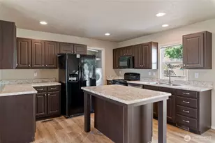 5219 5th St, Bremerton, WA 98312 - Photo 2