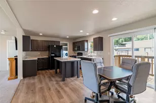 5219 5th St, Bremerton, WA 98312 - Photo 4