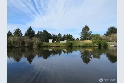 237 Dolphin Avenue NE, Ocean Shores, WA 98569 - Photo 34