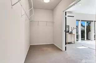 8527 Interlake Ave N, Seattle, WA 98103 - Photo 20
