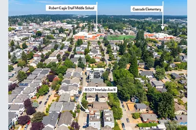 8527 Interlake Avenue N, Seattle, WA 98103 - Photo 36