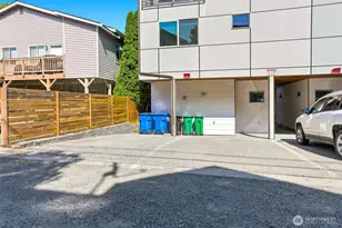8527 Interlake Ave N, Seattle, WA 98103 - Photo 32