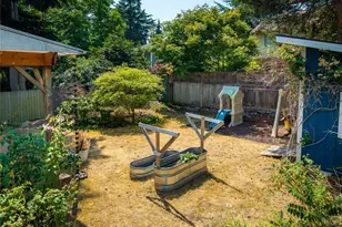 7025 25th Ave NE, Seattle, WA 98115 - Photo 20