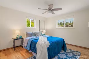 7025 25th Ave NE, Seattle, WA 98115 - Photo 12