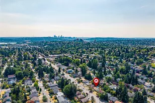7025 25th Ave NE, Seattle, WA 98115 - Photo 26