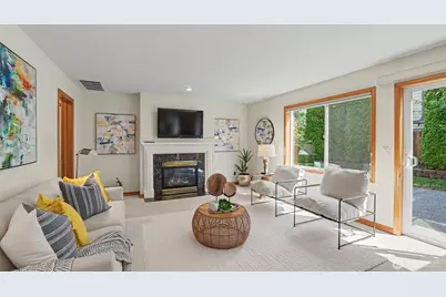324 Quincy Avenue NE, Renton, WA 98059 - Photo 2