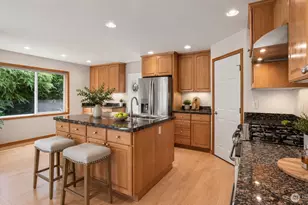 324 Quincy Ave NE, Renton, WA 98059 - Photo 8