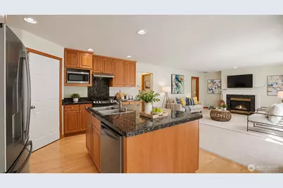 324 Quincy Avenue NE, Renton, WA 98059 - Photo 6
