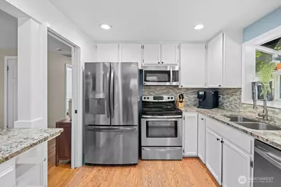 12610 SE 73rd Place, Newcastle, WA 98056 - Photo 12
