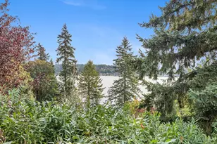 10830 Lake View Dr, Lake Stevens, WA 98258 - Photo 4