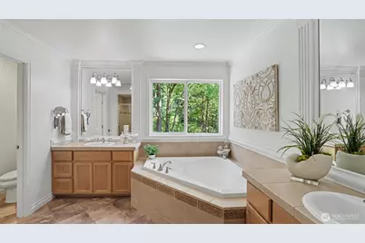 27106 SE 13th Street, Sammamish, WA 98075 - Photo 26