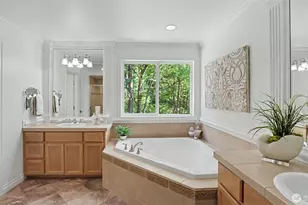 27106 SE 13th St, Sammamish, WA 98075 - Photo 26
